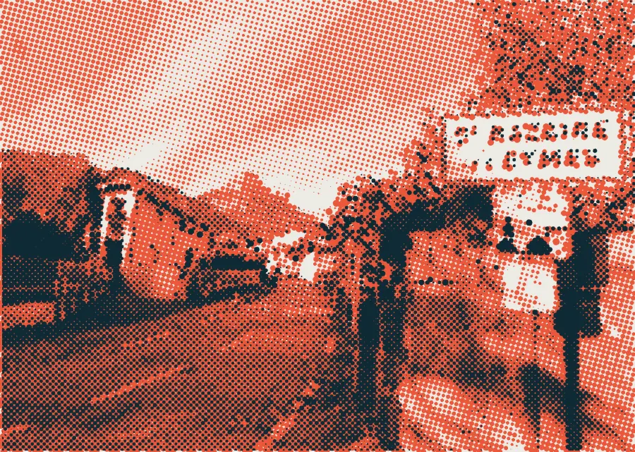 Entrée de Saint-Nazaire-les-Eymes : panneau du village, la route et la Dent de Crolles au fond, en trame orange et bleu nuit.